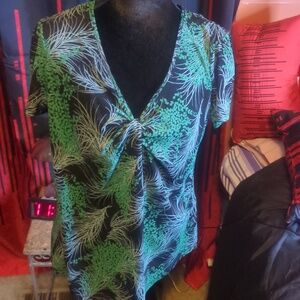 croft & barrow Black V-Neck Top with Green Leaf Print XL